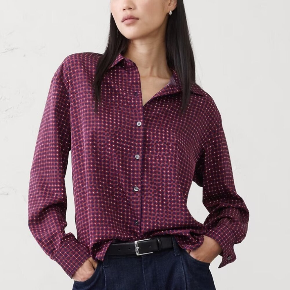 Banana Republic Factory Perfect Sheen Twill Shirt – Red Geo – Size S – NWT